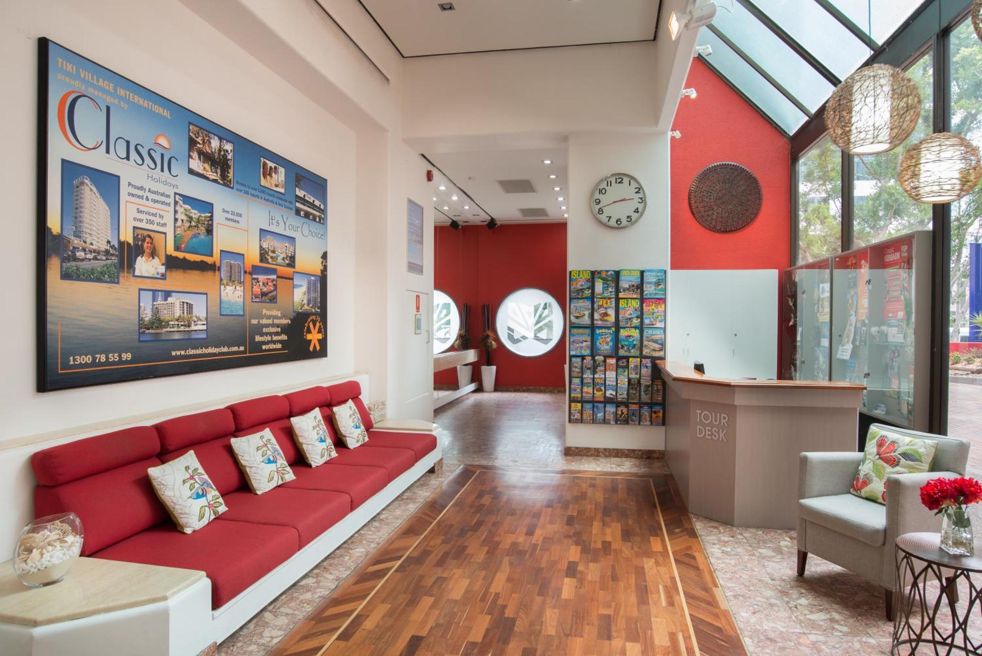 Tiki Hotel Apartments Surfers Paradise Gold Coast Bagian luar foto